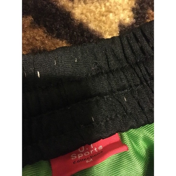 UT Sports Men's Athletic Gym Basketball Mesh Shorts Black Green Size Medium - Picture 4 of 8